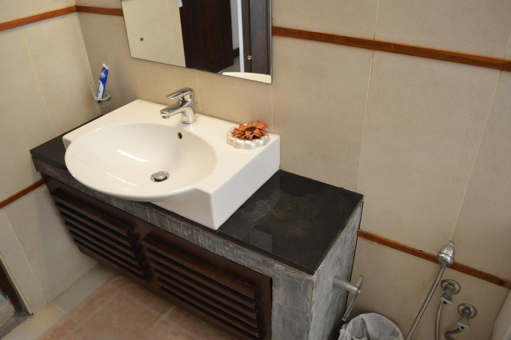 Star Class Comfort In Capital City Battaramulla Quarto foto